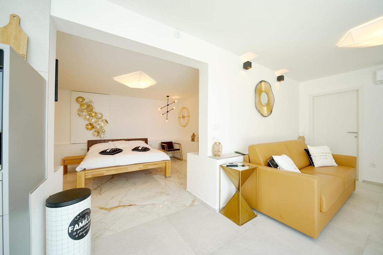 Gallery Luxury Suites & Rooms Spalato Esterno foto