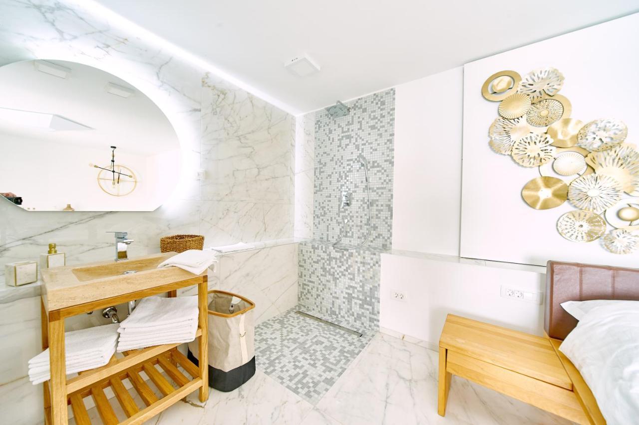 Gallery Luxury Suites & Rooms Spalato Esterno foto